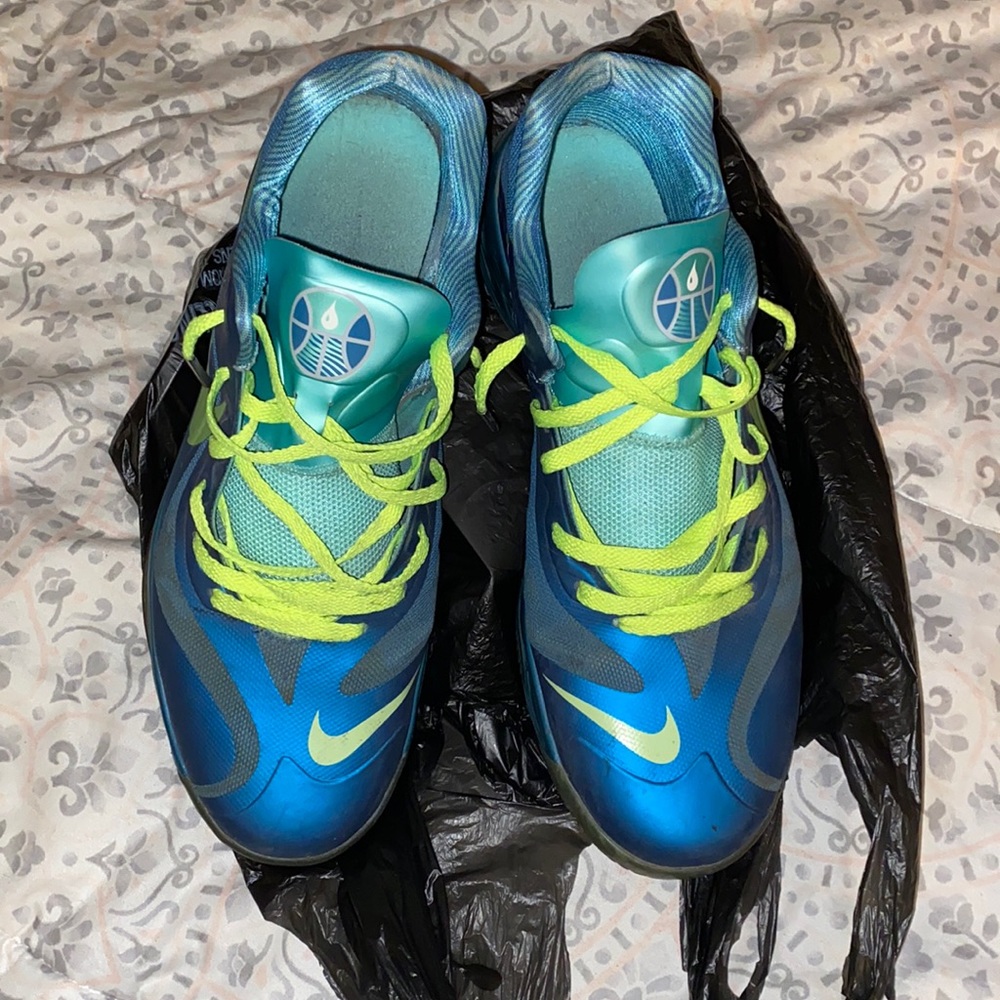 Mens Nike shoes